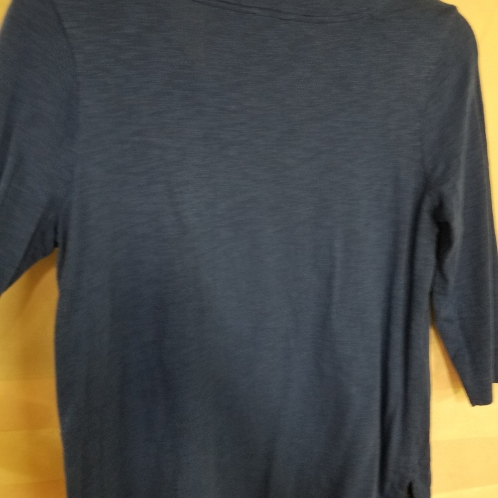 Chico's Size 1 Medium Blue 3/4 Sleeve V Neck - Picture 4 of 5